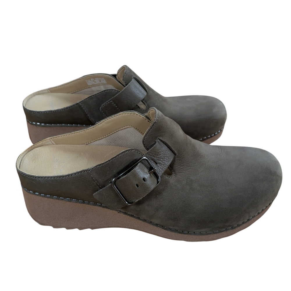 Dansko Caia Nubuck Leather Wedge Clog Olive Green Size 40 - Picture 2 of 13